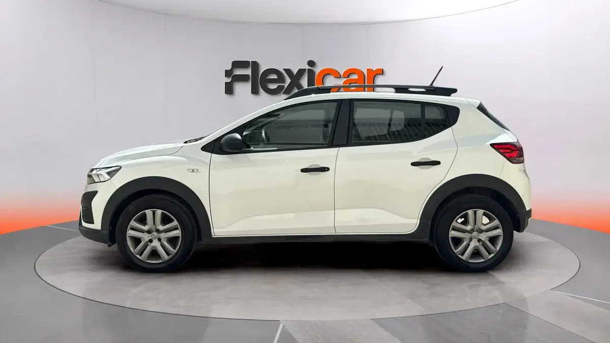 Usado Dacia Sandero Essentiel 101 CV (74 kW) 2023 Blanco Berlina