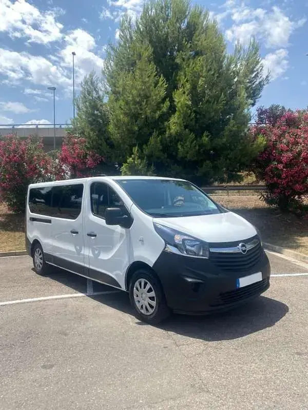 Usado Opel Vivaro S 120 CV (88 kW) 2019 Blanco Monovolumen