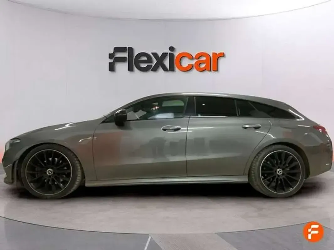 Usado Mercedes CLA200 Shooting Brake 163 CV (119 kW) 2020 Gris Familiar