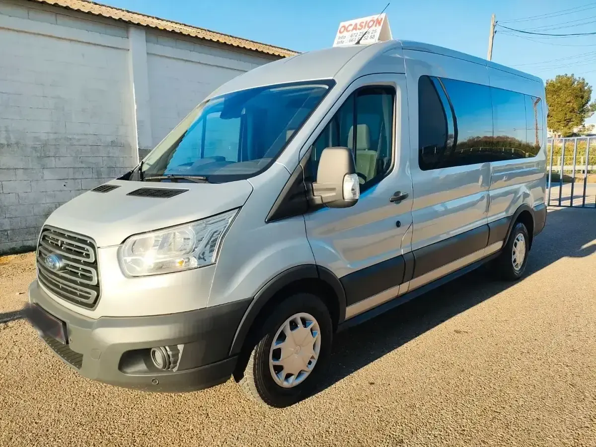 Usado Ford Transit Ambiente 130 CV (95 kW) 2018 Gris Familiar