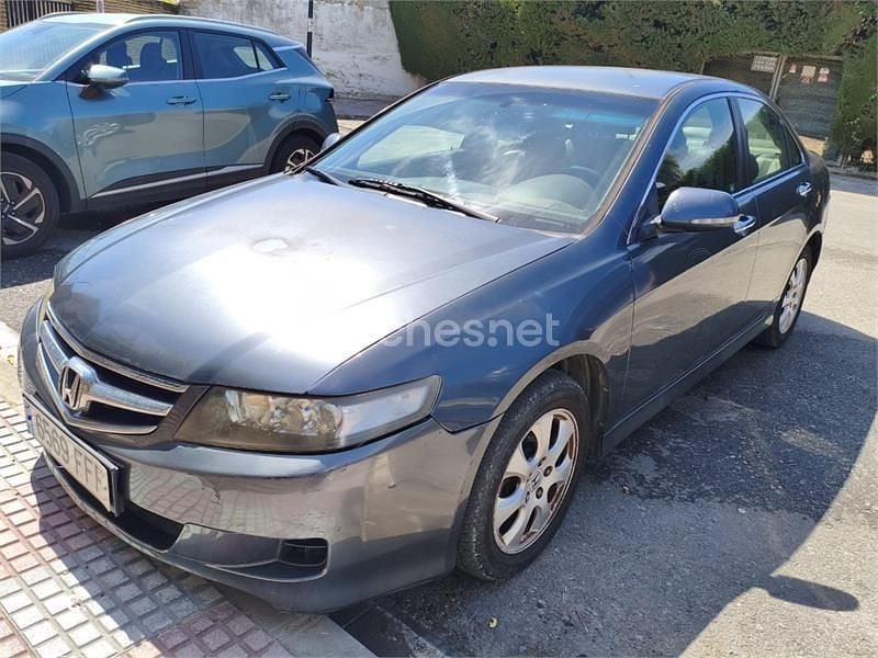 Usado Honda Accord Executive 140 CV (102 kW) 2006 Azul Berlina
