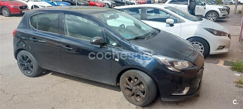 Usado Opel Corsa Selective 90 CV (66 kW) 2019 Negro Utilitario