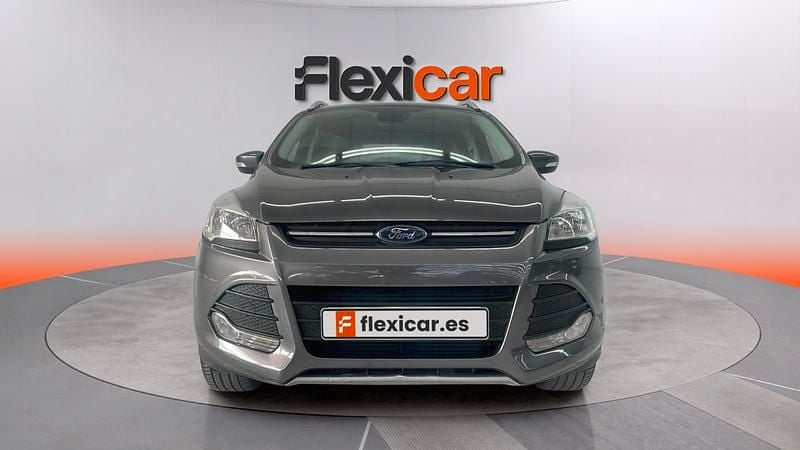 Usado Ford Kuga Titanium 120 CV (88 kW) 2016 Gris SUV