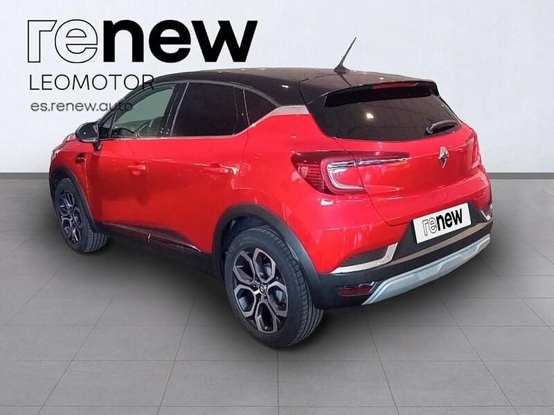 Usado Renault Captur Techno 90 CV (66 kW) 2023 Rojo SUV