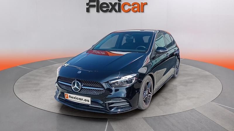 Usado Mercedes B200 150 CV (110 kW) 2023 Negro Utilitario