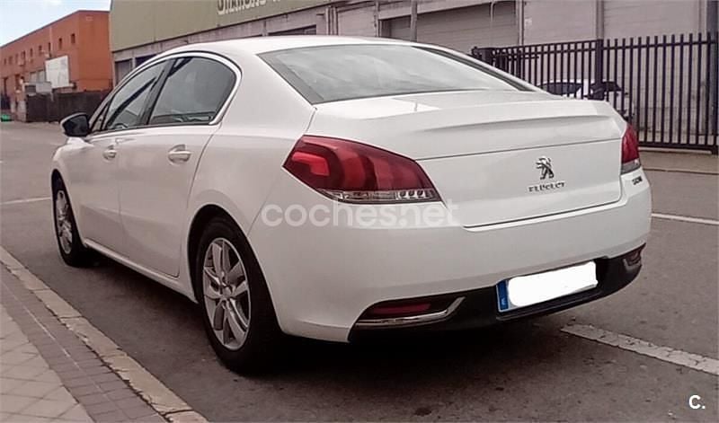 Usado Peugeot 508 Active 150 CV (110 kW) 2017 Blanco Berlina