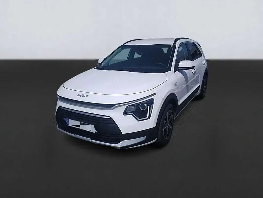 Usado Kia Niro 105 CV (77 kW) 2023 Blanco SUV