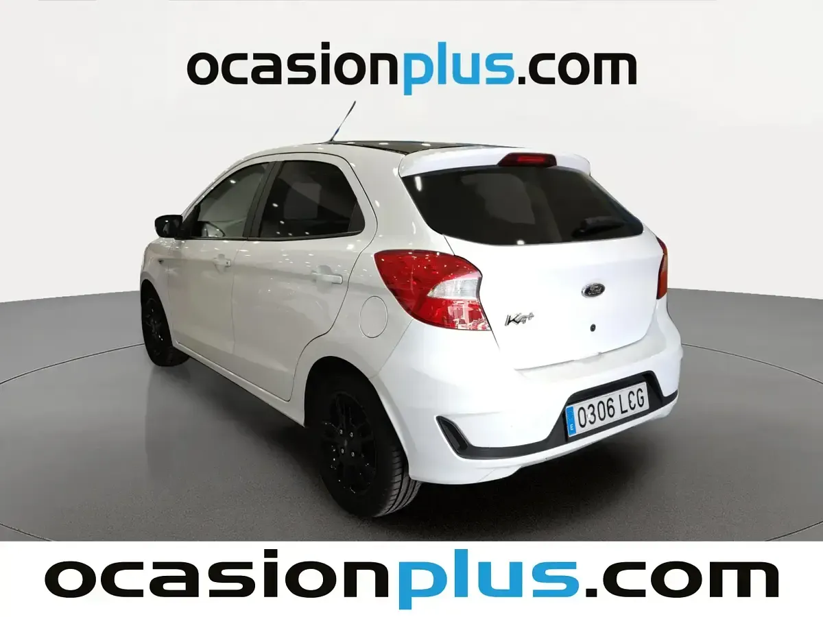 Usado Ford Ka 85 CV (62 kW) 2019 Blanco Berlina