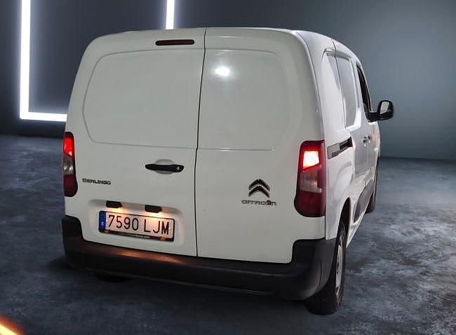 Usado Citroën Berlingo 102 CV (75 kW) 2020 Blanco Monovolumen