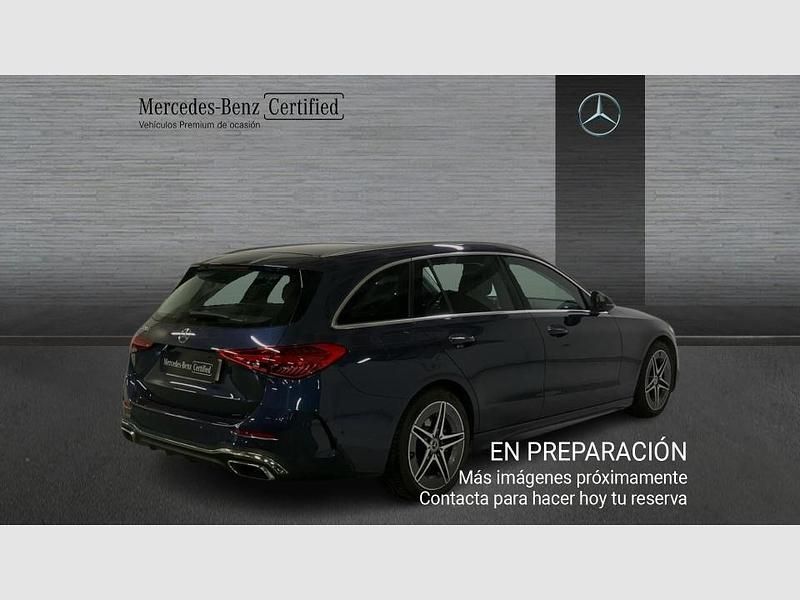Usado Mercedes C220 AMG line 200 CV (147 kW) 2024 Azul sodalita (metalizado) Familiar