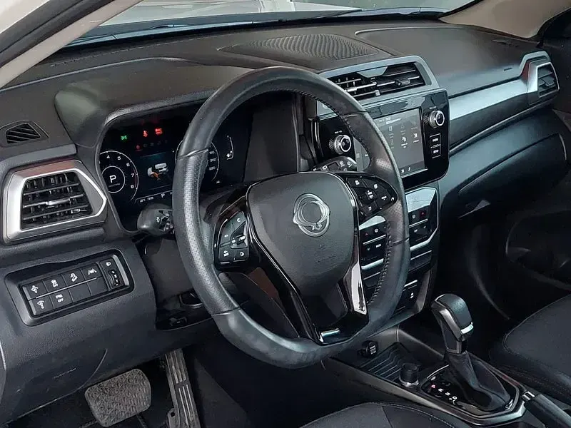Usado SsangYong Tivoli 163 CV (119 kW) 2024 Blanco SUV