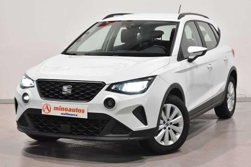 Usado Seat Arona Style 95 CV (69 kW) 2024 Blanco SUV