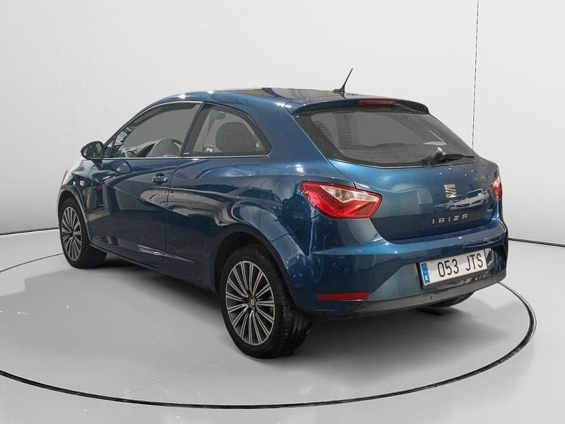Usado Seat Ibiza CONNECT 90 CV (66 kW) 2016 Azul Utilitario