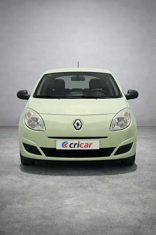 Usado Renault Twingo Authentique 60 CV (44 kW) 2008 Verde Utilitario