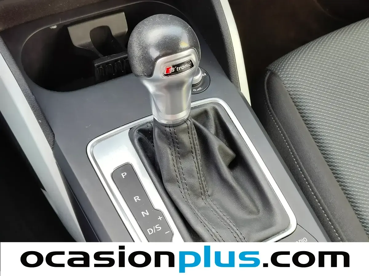 Usado Audi Q2 Design 116 CV (85 kW) 2020 Negro SUV