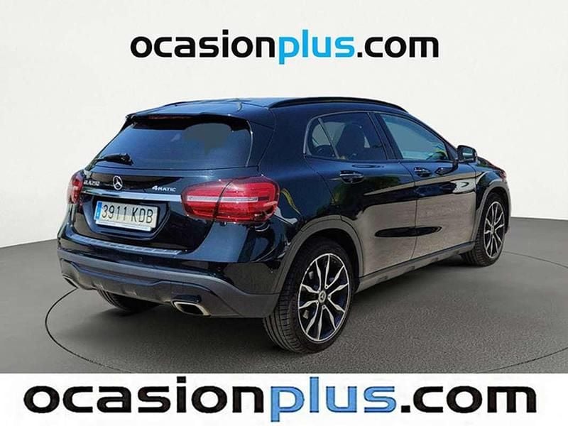 Usado Mercedes GLA250 Urban 211 CV (155 kW) 2017 Negro SUV