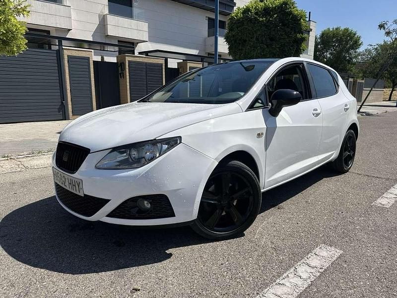 Blanco Usado 2012 Seat Ibiza Style Utilitario | 6499 € (Precio justo) - Imagen 1/4