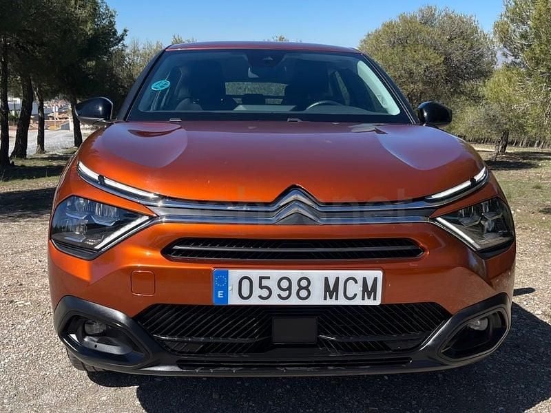 Usado Citroën C4 Feel 131 CV (96 kW) 2023 Marrón SUV