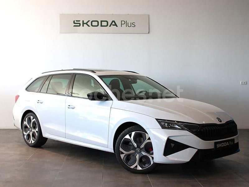 Blanco Nuevo 2025 Skoda Octavia RS Familiar | 41.990 € (Precio justo) - Imagen 1/4