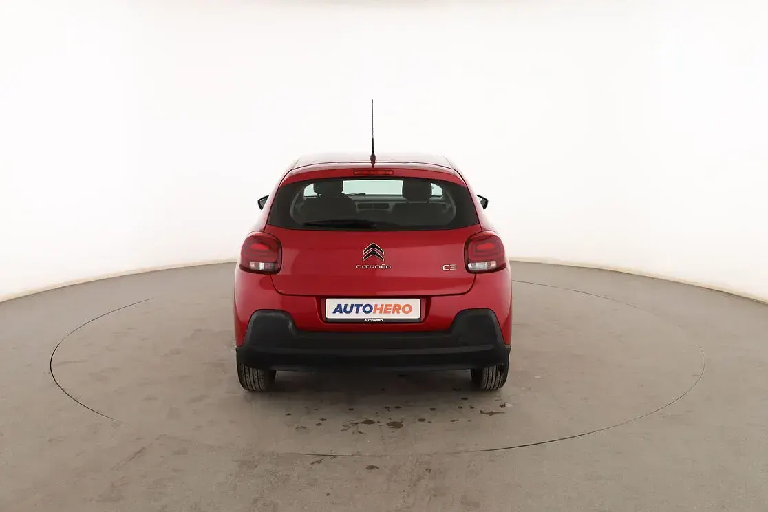 Usado Citroën C3 Live 68 CV (50 kW) 2018 Rojo Utilitario