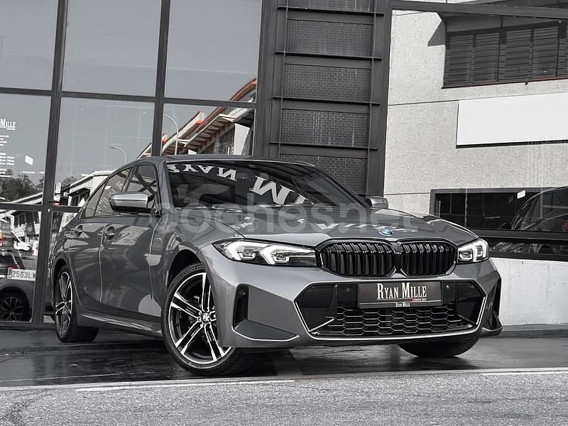 Gris / plata Usado 2023 BMW 316 Shadowline Berlina | 37.900 € - Imagen 1/4
