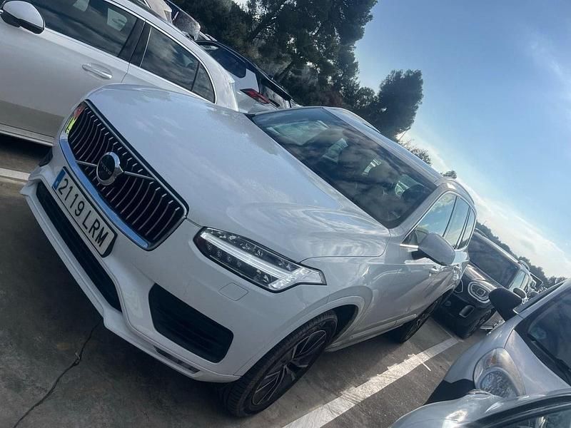 Usado Volvo XC90 Momentum 250 CV (183 kW) 2021 Blanco SUV
