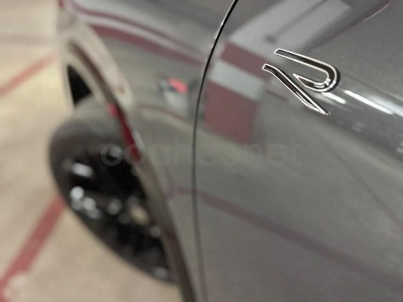 Usado VW Tiguan R-line 150 CV (110 kW) 2024 Gris / plata SUV