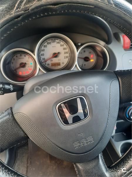 Usado Honda Jazz ES 83 CV (61 kW) 2004 Gris / plata Utilitario
