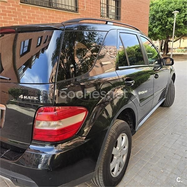 Negro Usado 2007 Mercedes ML320 SUV | 7000 € (Super precio) - Imagen 1/4