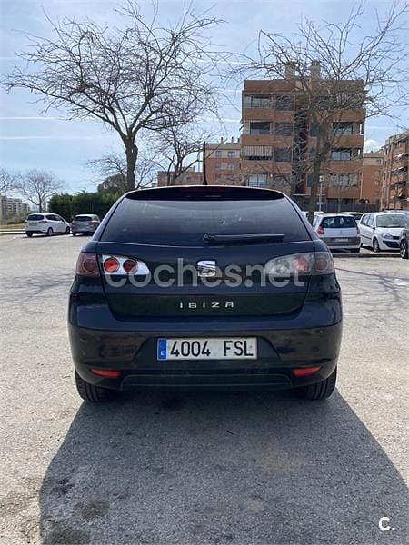 Usado Seat Ibiza Reference 70 CV (51 kW) 2007 Negro Utilitario