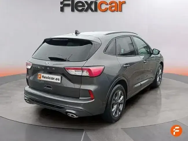 Usado Ford Kuga ST-Line 120 CV (88 kW) 2024 Gris SUV