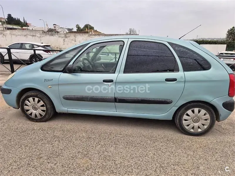 Usado Citroën Xsara Picasso 90 CV (66 kW) 2005 Verde Monovolumen