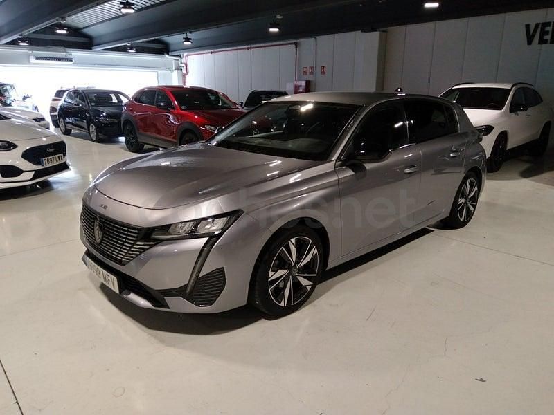 Usado Peugeot 308 Allure 130 CV (95 kW) 2023 Gris / plata Berlina