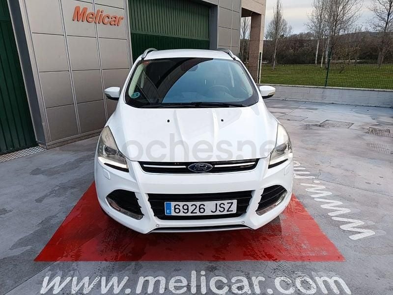 Usado Ford Kuga Titanium 120 CV (88 kW) 2016 Blanco SUV
