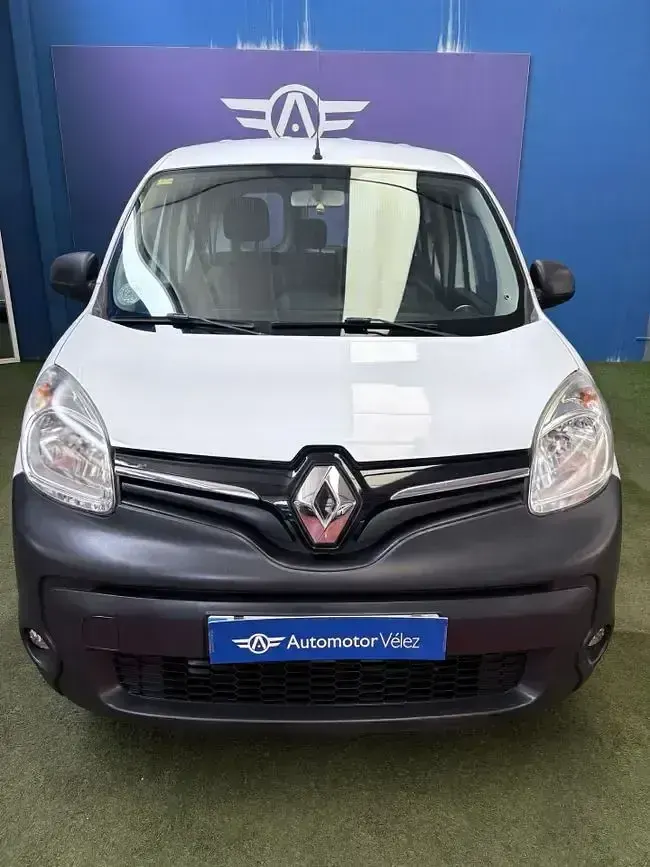 Usado Renault Kangoo 90 CV (66 kW) 2019 Blanco Monovolumen