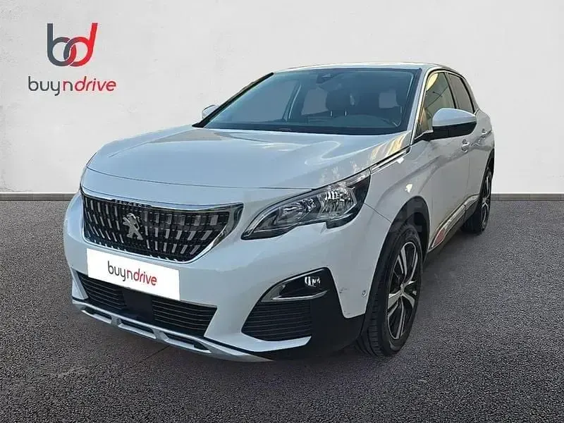 Usado Peugeot 3008 Allure 130 CV (95 kW) 2018 Blanco SUV