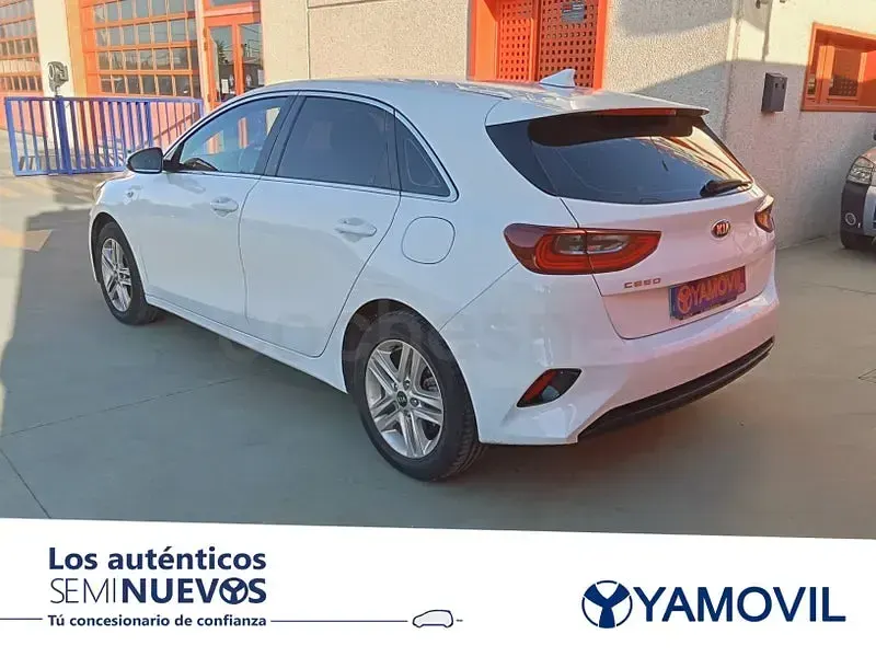 Usado Kia Ceed 115 CV (84 kW) 2020 Blanco Utilitario