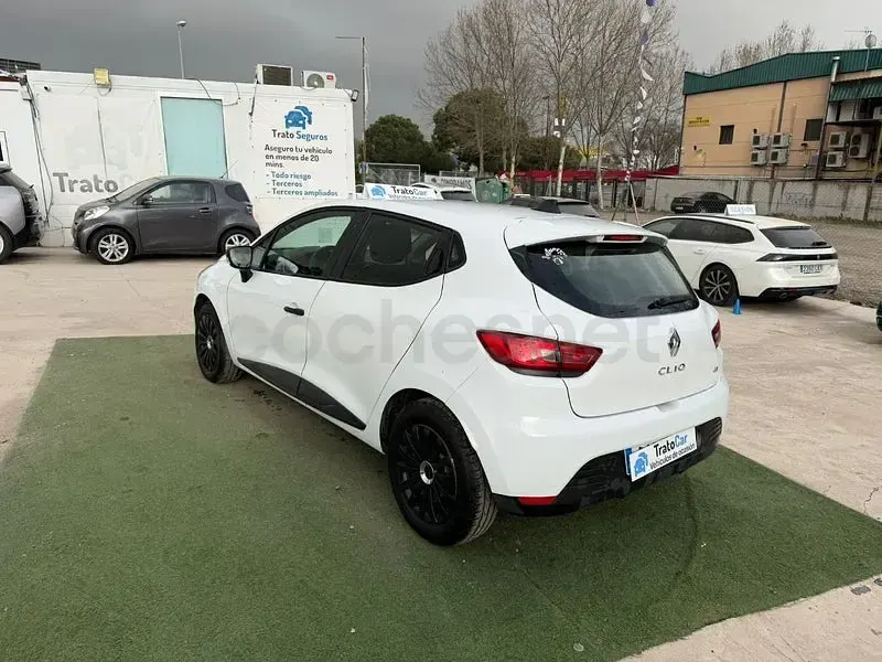 Usado Renault Clio IV Dynamique 90 CV (66 kW) 2014 Blanco Berlina