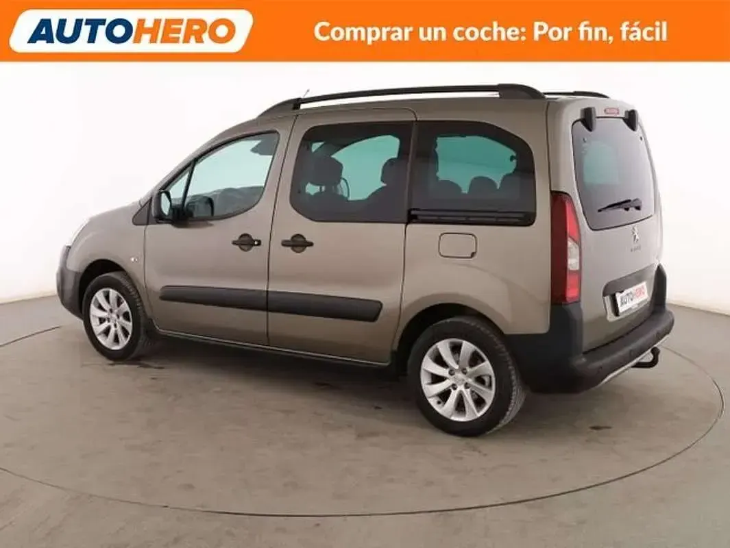 Usado Peugeot TePee Outdoor 99 CV (72 kW) 2017 Marrón Van