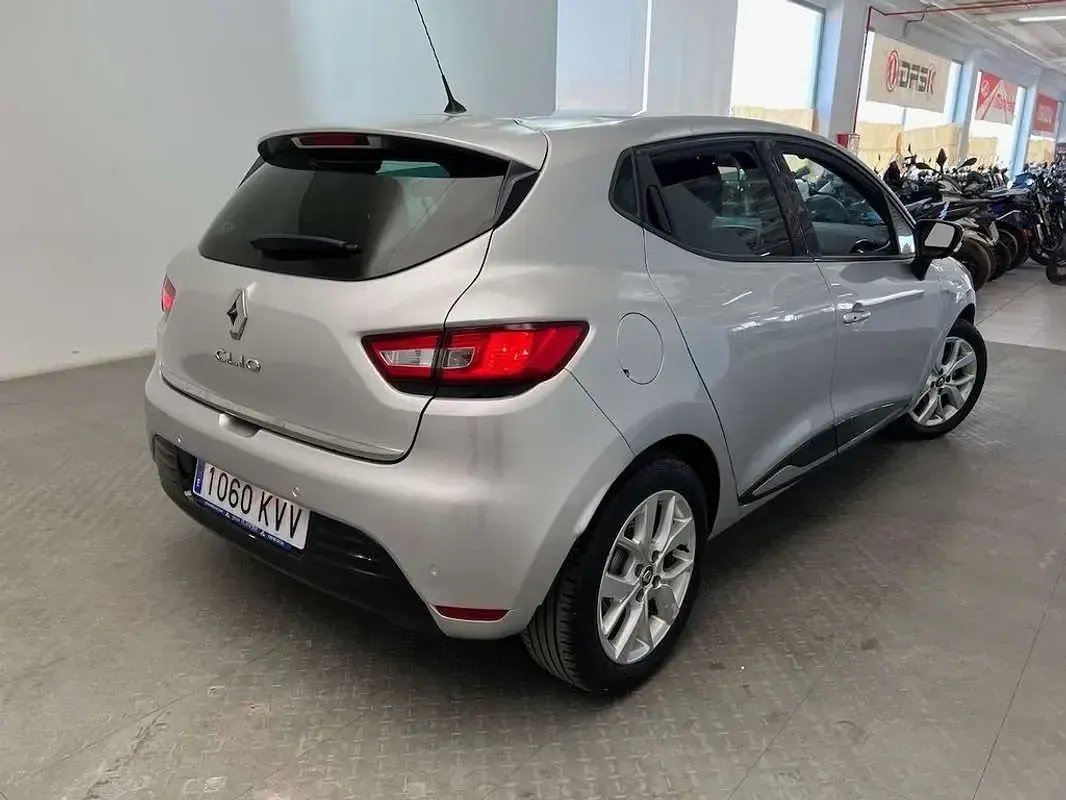 Usado Renault Clio IV LIMITED 90 CV (66 kW) 2019 Gris Utilitario