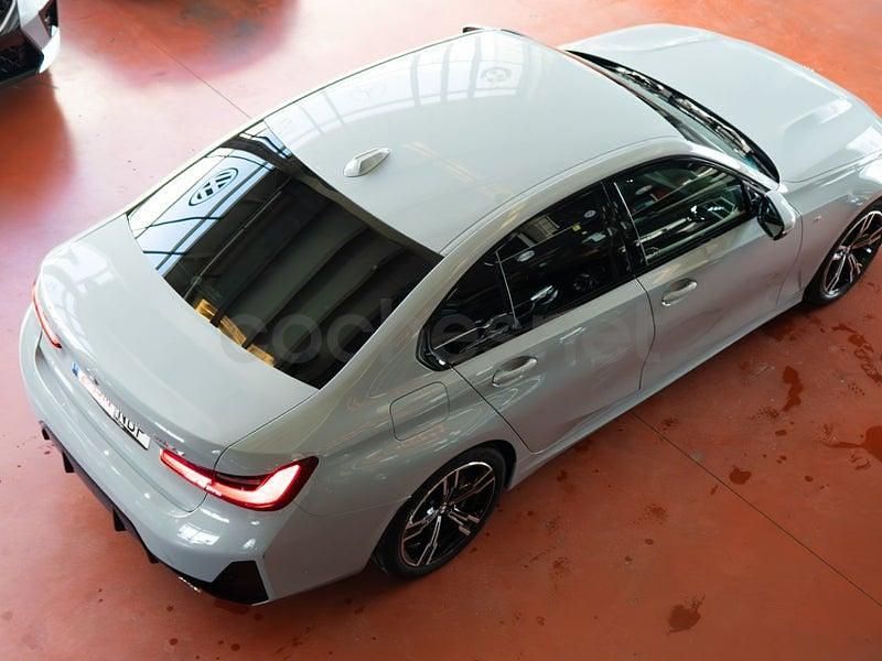 Usado BMW 318 Comfort Edition 150 CV (110 kW) 2025 Gris / plata Berlina