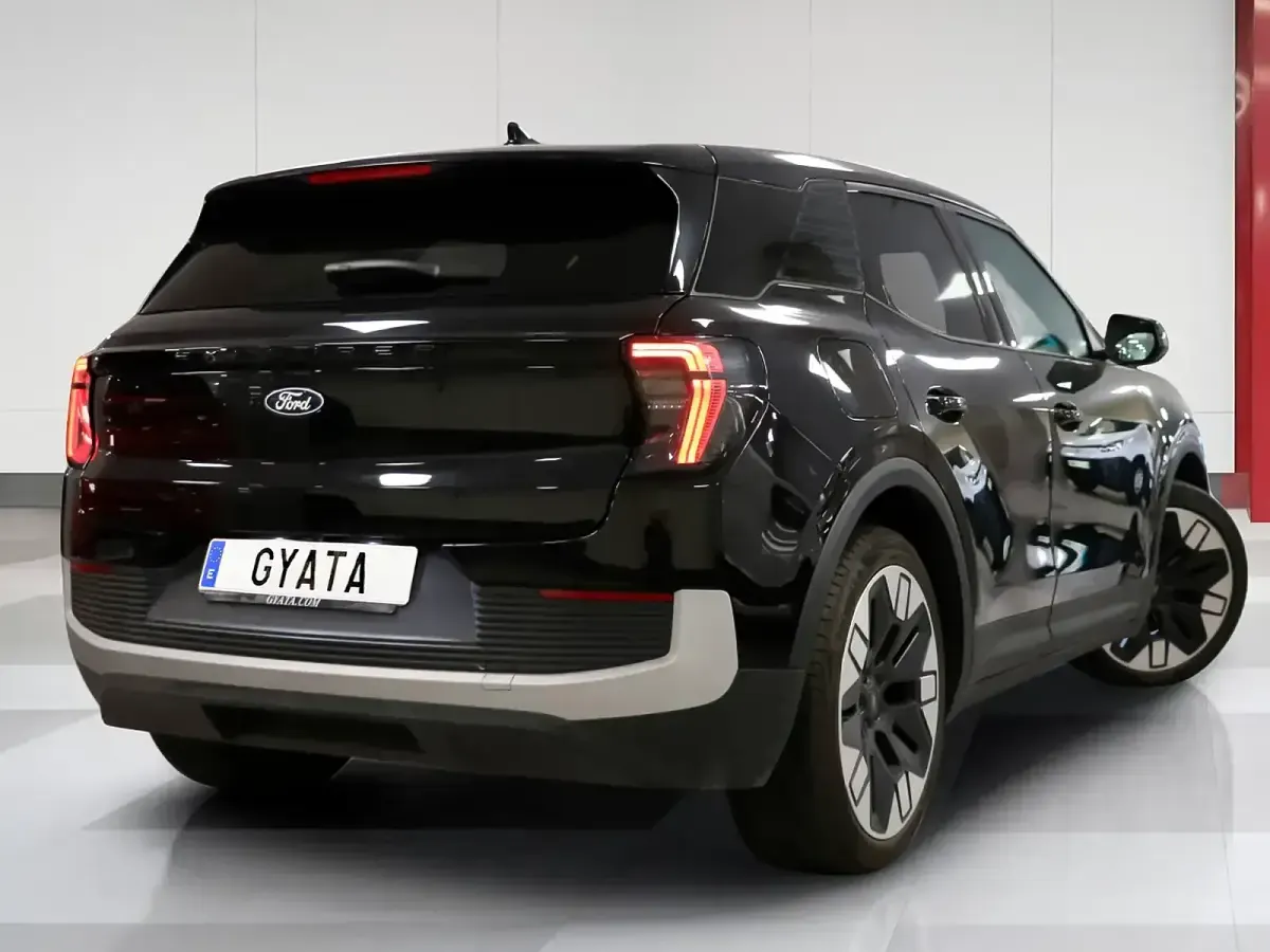 Usado Ford Explorer Premium 210 kW (286 CV) 2025 Negro SUV
