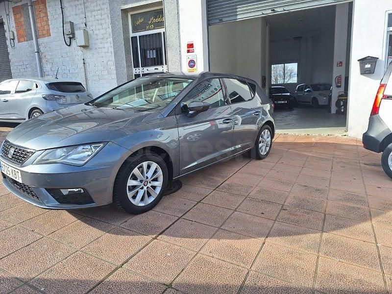 Używany Seat Leon XCELLENCE 125 KM (91 kW) 2018 Purpurowy Sedan/Limuzyna