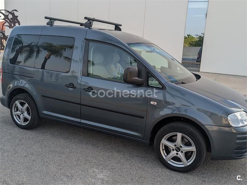 Gris / plata Usado 2010 VW Caddy Life Monovolumen | 6700 € (Precio justo) - Imagen 1/4