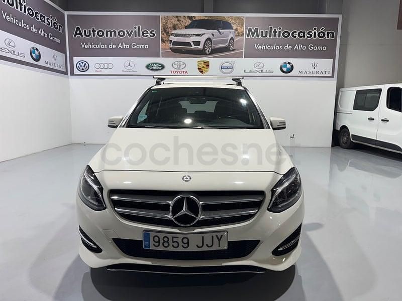 Usado Mercedes B200 136 CV (100 kW) 2015 Blanco Monovolumen