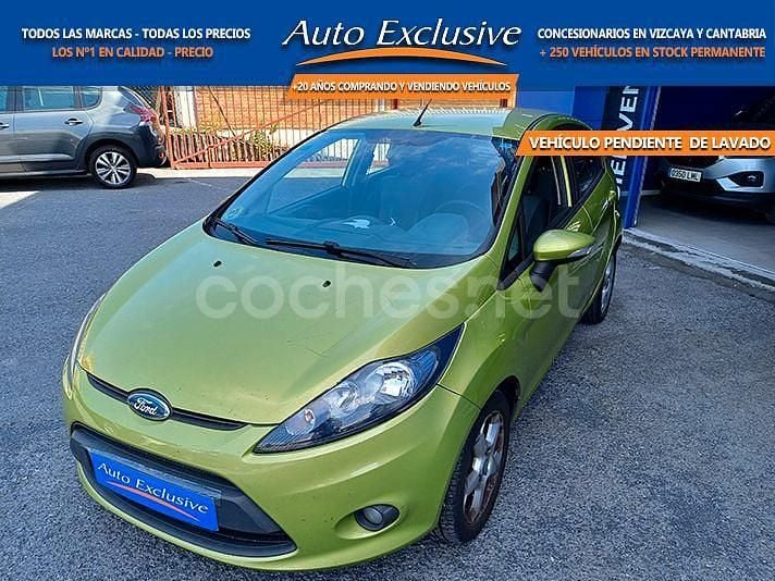Verde Usado 2009 Ford Fiesta Trend Utilitario | 5490 € (Precio justo) - Imagen 1/3
