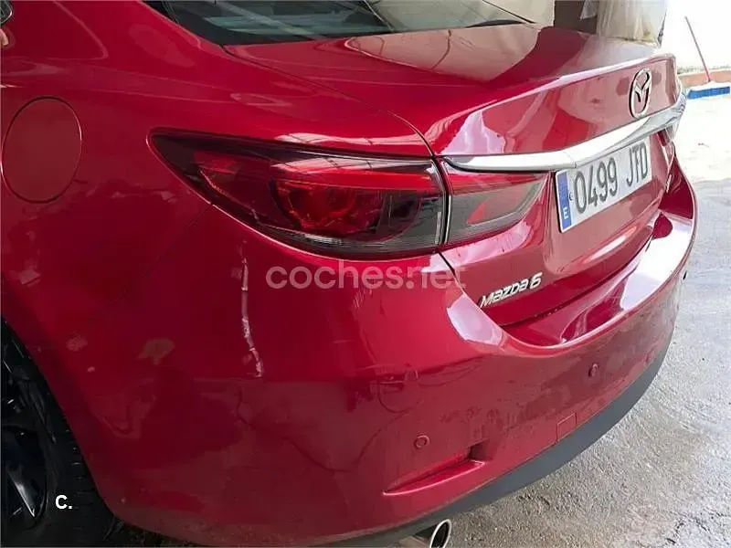 Usado Mazda 6 Style 150 CV (110 kW) 2016 Rojo Berlina
