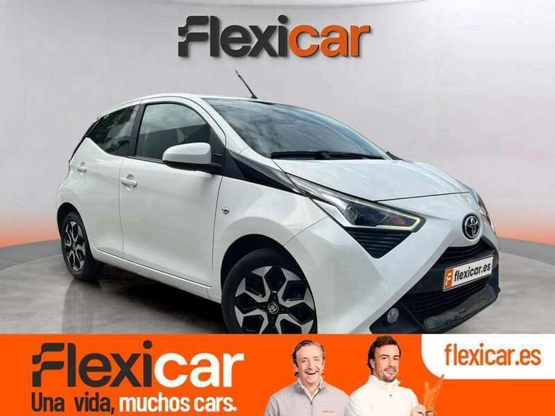 Amarillo Usado 2021 Toyota Aygo X-play Utilitario | 10.890 € (Precio justo) - Imagen 1/4