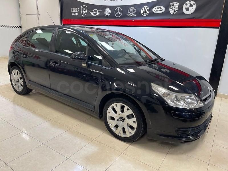 Usado Citroën C4 92 CV (67 kW) 2007 Negro Berlina