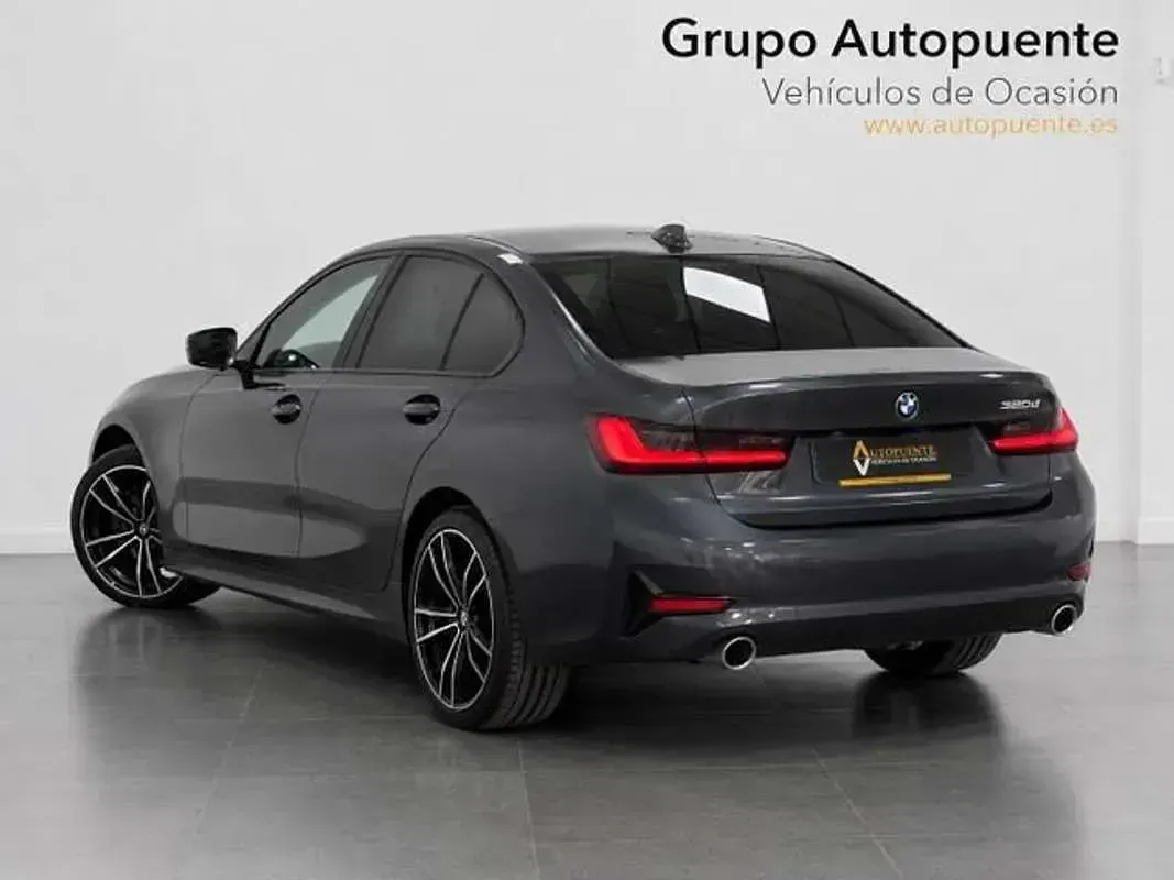 Usado BMW 320 Comfort Edition 190 CV (139 kW) 2022 Gris Berlina